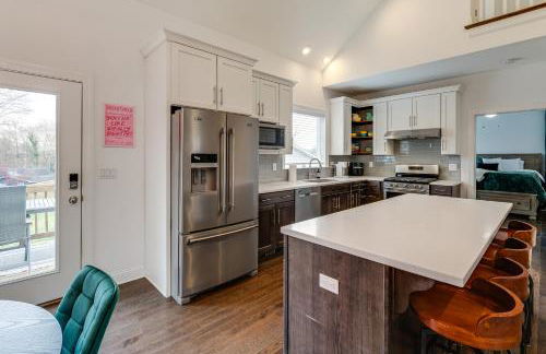 Hot Tub and Yard Temptation Stays Home in Roanoke - Foto 9