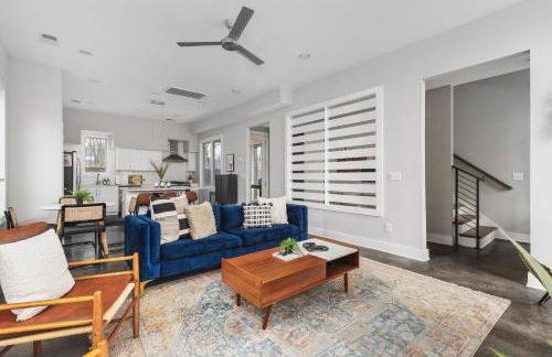 Modern Luxury Rooftop Deck, 3 mi to Downtown - Foto 15