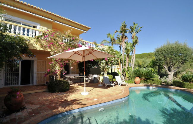 Semi-detached Villa With 1 Bedroom Located Near Meia Praia Beach - Lagos - Foto 28