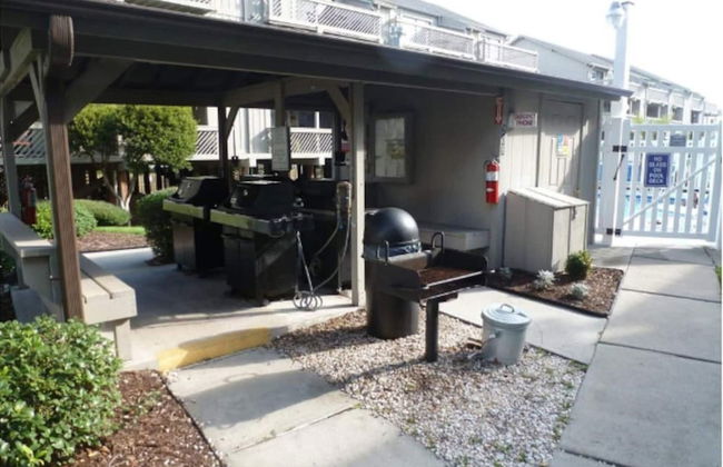 Spacious Modern Condo - 1st Floor - One Block to the Beach - Foto 21