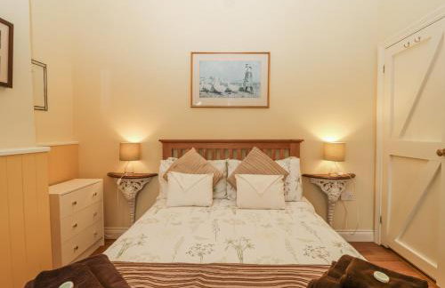 Flagstaff Cottage - Photo 9