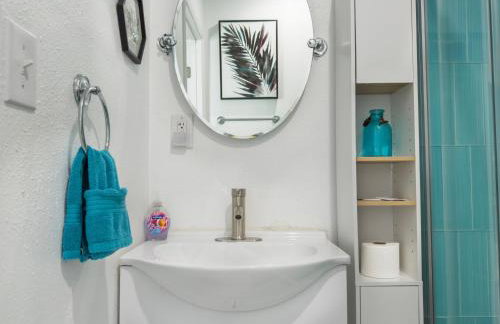 Lite Brite Beach Escape - Shine Brite, Relax Right! - Foto 35