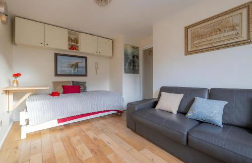 Cosy 1-Bedroom Glenville Escape -Sleeps 4 -Fast Wi-Fi - Foto 6