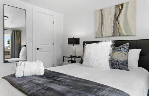 Luxury pool home near the beach! - Foto 30