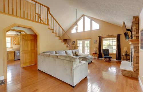 Game Room and On-Site Pond Laurelville Retreat! - Foto 4