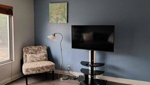 2bdr Bluff Heights Condo walking distance to beach - Foto 2