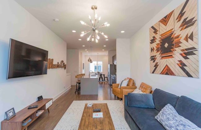 Wild Horse by Avantstay Gorgeous Nashville Townhouse w/ Rooftop Patio & Outdoor Kitchen - Foto 12