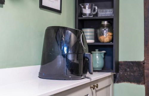 #54 The Balti Cottage Apartment - Sleeps 5 - Close to Kingsbury Water Park - " Perfect for Contractors and Families - Free parking" - Foto 26