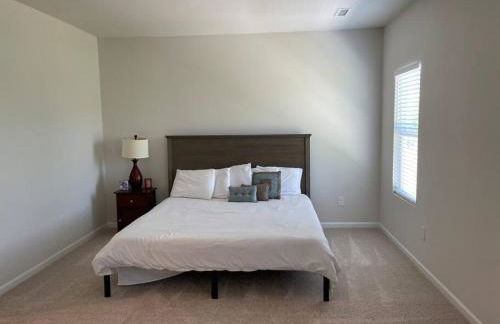 Embrace the Harmony of Nature and Urban Living - Foto 17