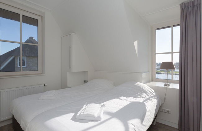 Luxury Villa With Sauna and Jacuzzi at the Lake - Foto 43