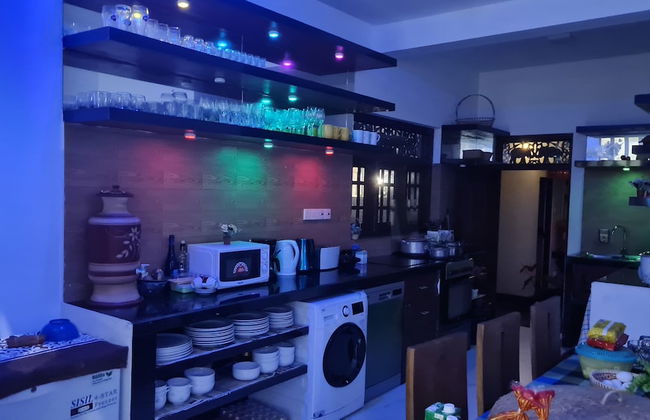 Villa Talpe Inviting 5 Bedrooms & Massage Pool - Photo 36