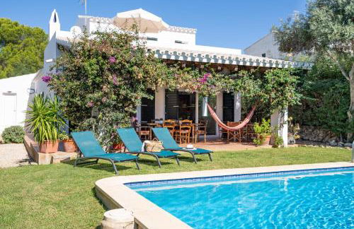 Chalet en Biniancolla con piscina y jardin - Foto 1