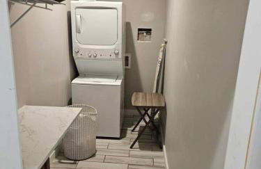 734 East Broadway, Unit 101 - Foto 16