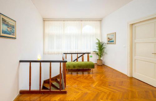 Stone Villa Majestic w Pool - Split Center - Photo 58