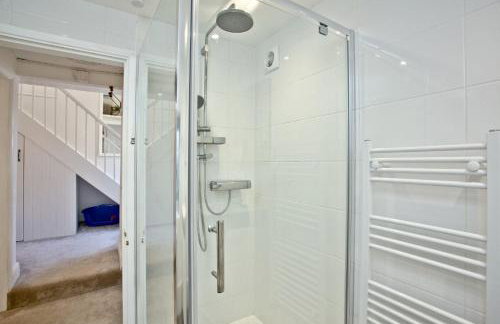 Charming Cottage, Wi-Fi, Parking, Pets Accepted - Foto 17