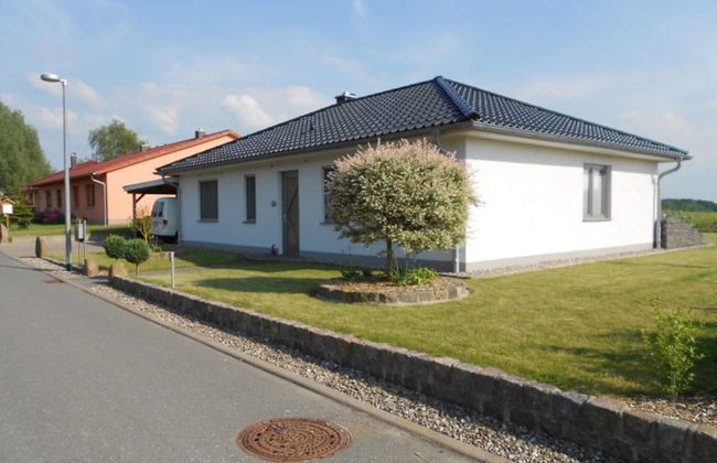 Spacious Apartment with Garden near Sea in Kröpelin - Photo 15