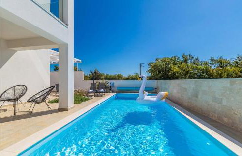 Nice Home In Linardici With Wifi - Photo 15