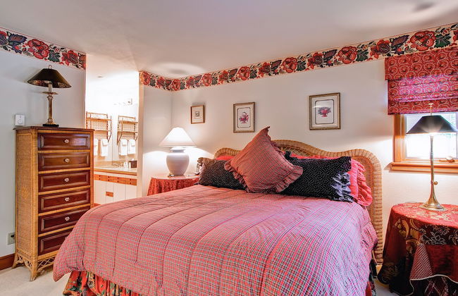 Highlands Area by East West Hospitality - Photo 47