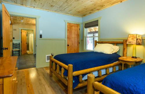 Secluded Lodge - Hot Tub, Views, Arcade - Foto 31