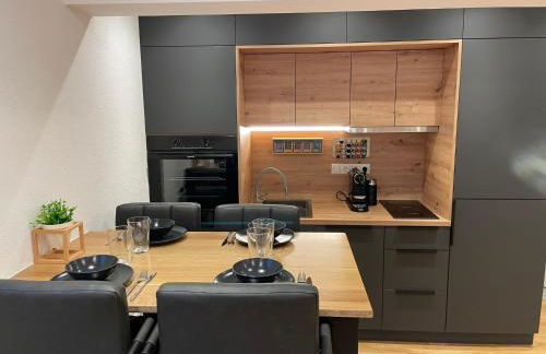 1,5-Zimmer, Top ausgestattet, 4 Pers, Souterrain, Self Check-in, Parkplatz, Netflix & Amazon Prime - Foto 8