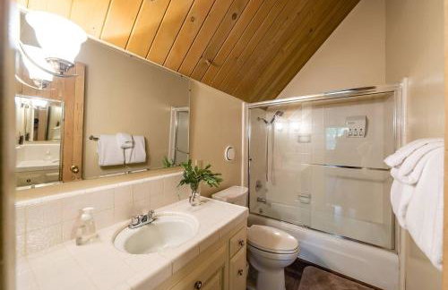 Elderberry Bluejay Location Goals Tub Time - Photo 23