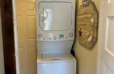 Seahorse Bungalow - Photo 3