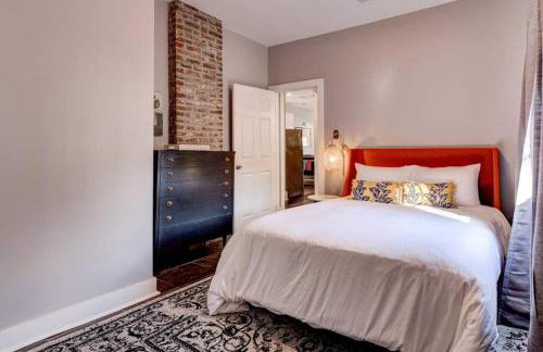 Uptown 3BR w Fenced Yard Near Magazine - Photo 18