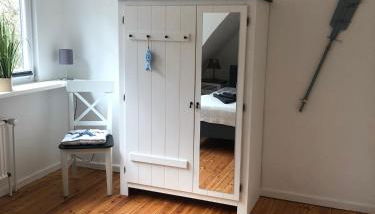 Ferienwohnung „Oberdeck” Hohwacht/Ostsee - Foto 5, wardrobe