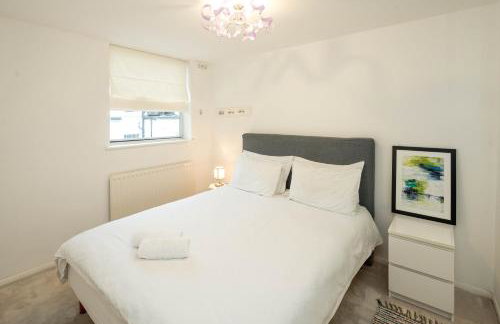 Hyde Park,3 min walk,Family home! 2 Bedrooms & 2 Bathrooms Apartment! Fantastic Location - Foto 15