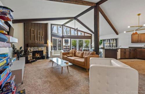 Game Lovers Getaway In Abbey Springs with Golf Cart - Foto 2