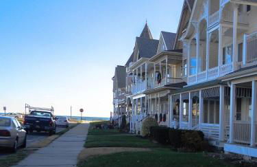 3BR Beautiful Remodeled Victorian w/ Beach Locker - Foto 41