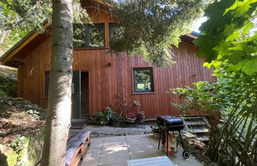 Domek nad jeziorem w górach - Foto 18