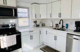 Cozy, Charming Cape Home near DC - Photo 21
