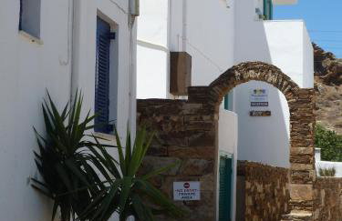 Four Seasons Rooms & Apartments - Foto 25