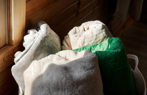 Riverfront w Deck Grill Fire pit & Climbing Wall - Photo 48