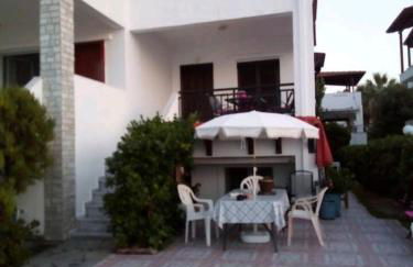 Cozy maisonette in Pefkochori Chalkidiki - Photo 3