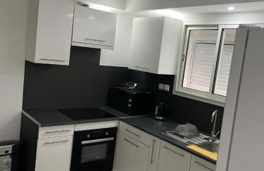 T2 Cosy Montpellier - Spa Privatif Jacuzzi Hammam Piscine Extérieure en Supplément - Photo 2