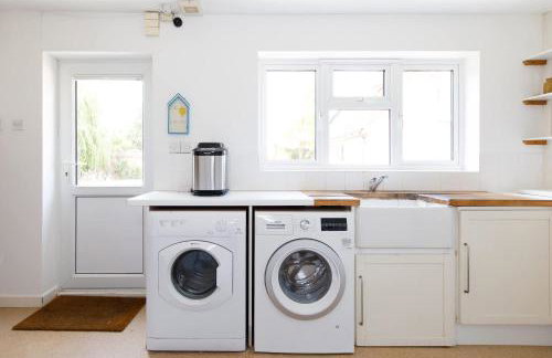 Secluded Rural Retreat Close to Beach - Sleeps 12 - Foto 46