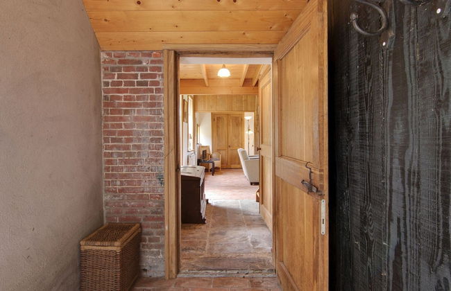 Cozy Apartment in Enschede Near Forest - Photo 4