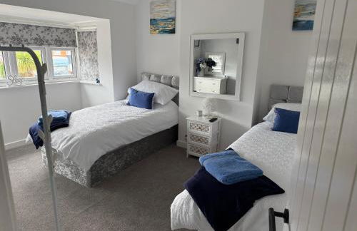 Stay solihull 5 mins to NEC and AIRPORT SLEEPS 9 contractor friendly 3 bathrooms driveway parking 3 - Foto 22