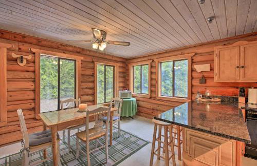 Riverfront Troy Cabin Ready with Bikes and Rafts! - Foto 5