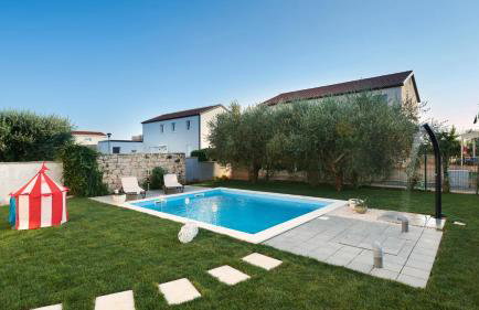 Villa Mediterranea with pool and grill in Umag - Photo 11