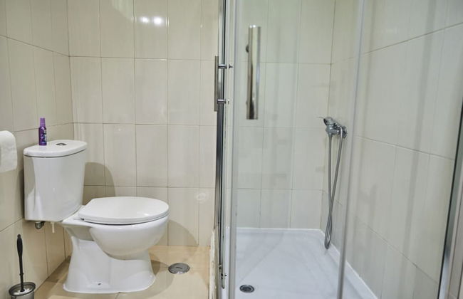 2 Bedroom Apartment Sol de Linda-a-Velha - Foto 31