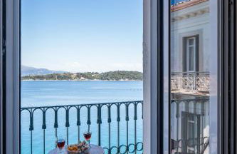 Fotiadis Family Luxury Suites by Konnect - Photo 70