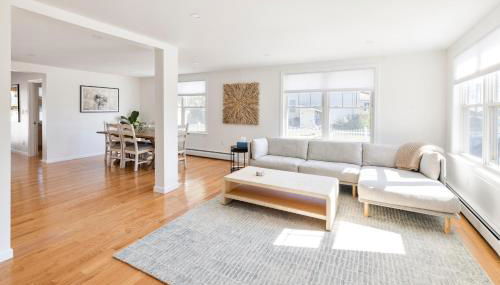 Pine Point Beach House, 3BR Walk to Beach - Foto 2