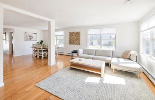 Pine Point Beach House, 3BR Walk to Beach - Foto 2