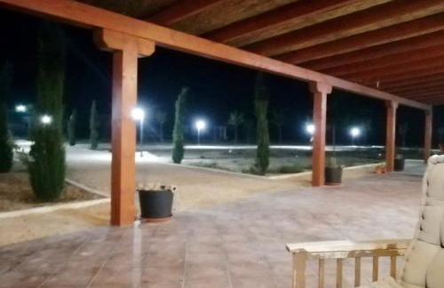 Granja escuela con bungalows Familias y grupos Parking privado gratuito - Foto 13