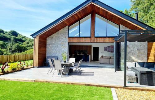 4 Bed Villa Sleeps 8 -private Terrace-free Parking - Foto 61