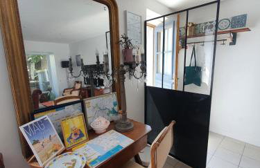 Maison historique - cour - centre-ville -plage 10 mn - Foto 1