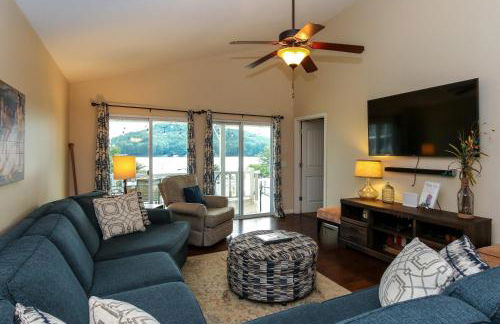 House# 50 Home Away Home (No pets) - Photo 18